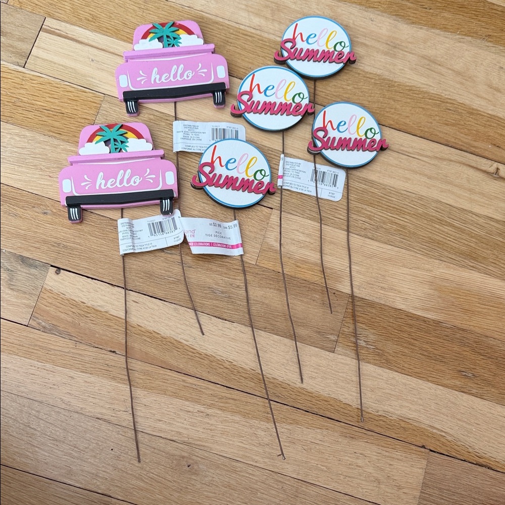 NWT & NWOT Bundle of 6 Ashland Hello Summer Wooden Sign Decor 🌴